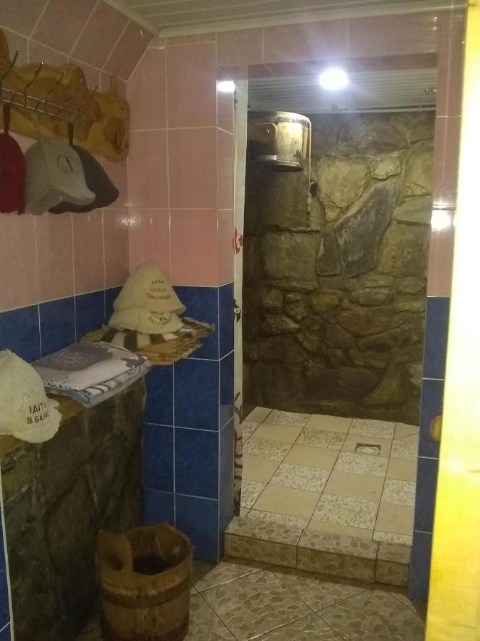 Котеджі "У Яни" Yablunytsya Exterior photo